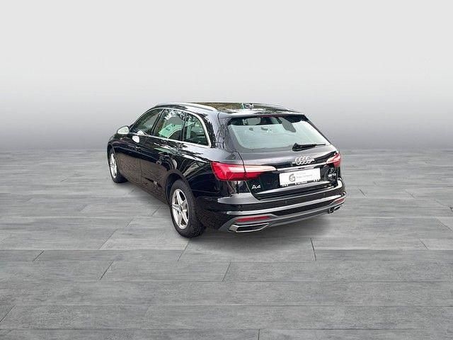 Gebraucht Audi A4 Basis 163 PS (119 kW) 2023 Schwarz Kombi