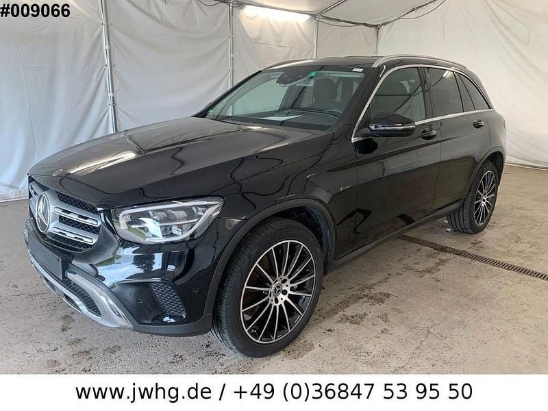 Schwarz Gebraucht 2020 Mercedes GLC300e SUV | 27.950 € (Superpreis) - Bild 1/4