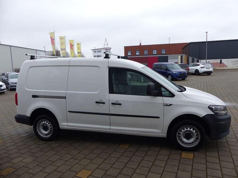 Gebraucht VW Caddy Maxi 122 PS (89 kW) 2019 Weiß Van / Kleinbus