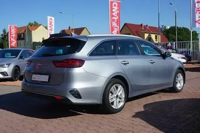 Gebraucht Kia Ceed 140 PS (102 kW) 2021 Andere Kleinwagen