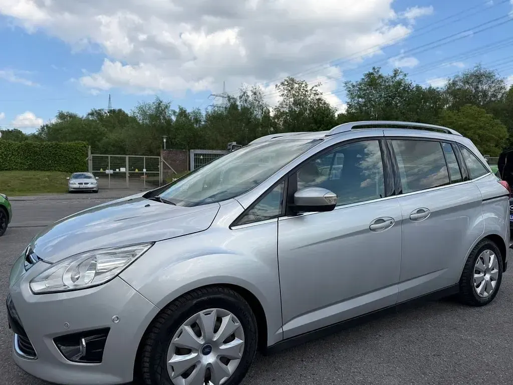 Occasion Ford Grand C-Max Titanium 125 ch (91 kW) 2013 Argent Monospace
