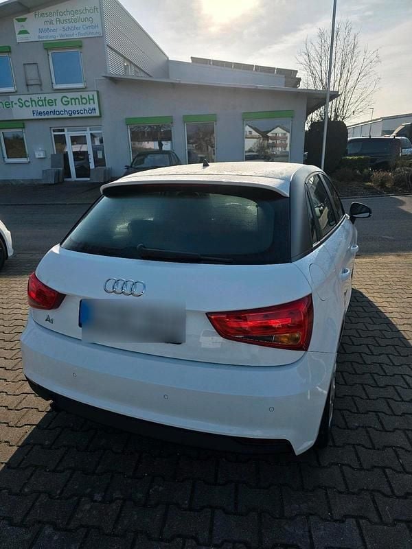 Gebraucht Audi A1 82 PS (60 kW) 2017 Weiß Kleinwagen