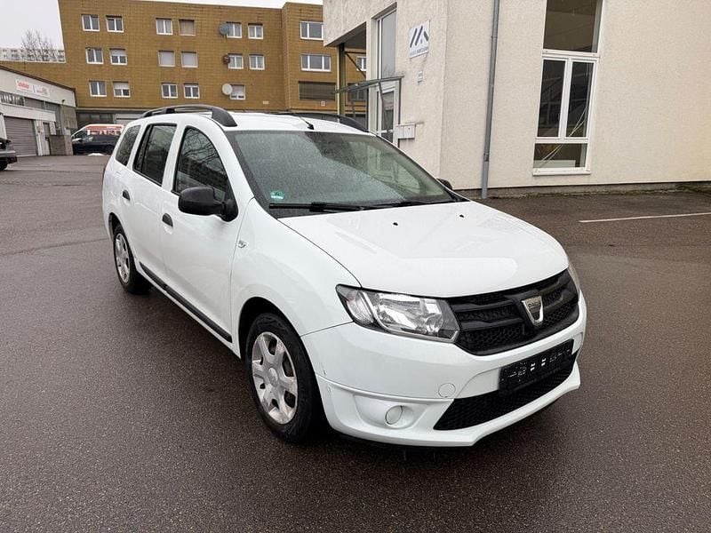 Weiß Gebraucht 2015 Dacia Logan MCV Ambiance Kombi | 4.900 € (Fairer Preis) - Bild 1/4