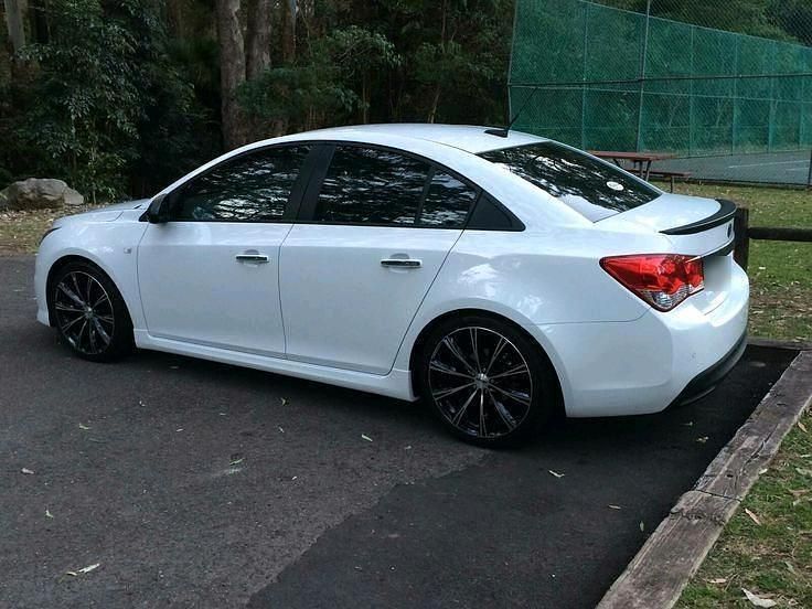 Gebraucht Chevrolet Cruze 163 PS (119 kW) 2012 Weiß Limousine