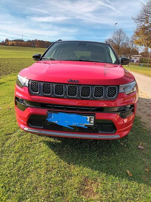 Rot Gebraucht 2022 Jeep Compass SUV | 21.800 € (Superpreis) - Bild 1/4