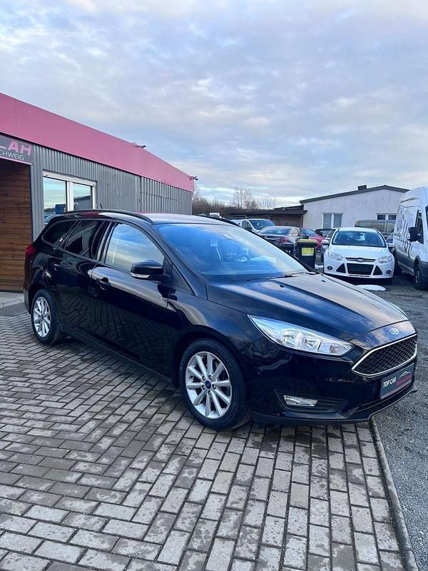 Gebraucht Ford Focus Business Edition 120 PS (88 kW) 2017 Schwarz Kombi