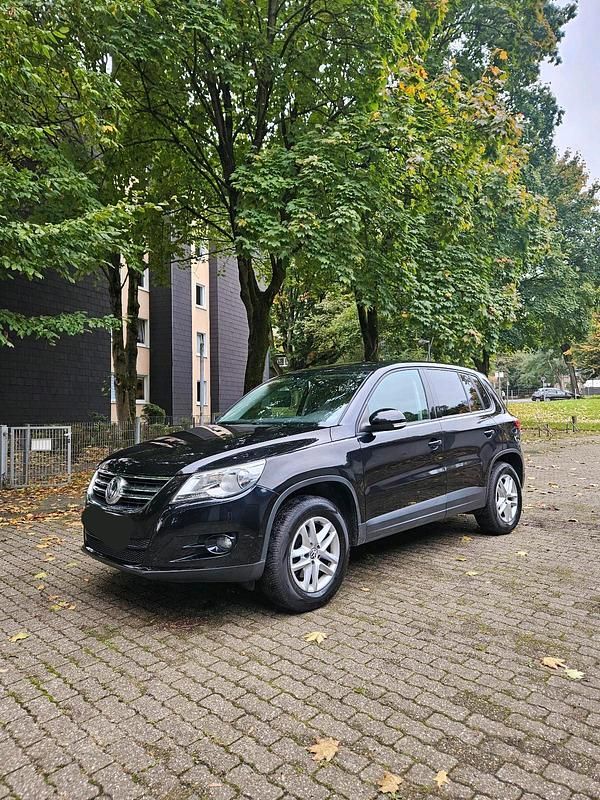 Schwarz Gebraucht 2011 VW Tiguan SUV | 5.600 € (Superpreis) - Bild 1/4