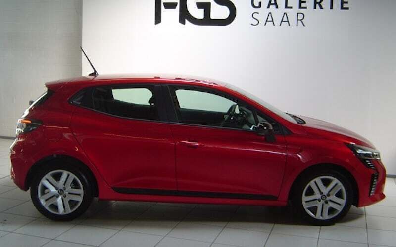 Feuerrot (rot) Gebraucht 2024 Renault Clio V Evolution Limousine | 17.999 € (Fairer Preis) - Bild 1/4