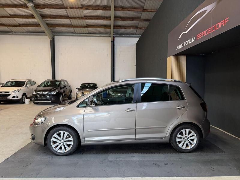 Gebraucht VW Golf Plus Cross Style 86 PS (63 kW) 2012 Braun Van / Kleinbus