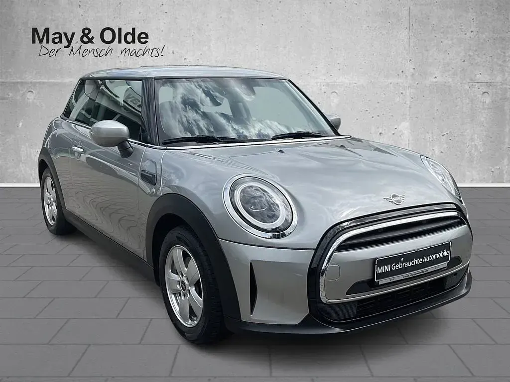 Gebraucht Mini Cooper Essential 136 PS (100 kW) 2023 Silber Kleinwagen