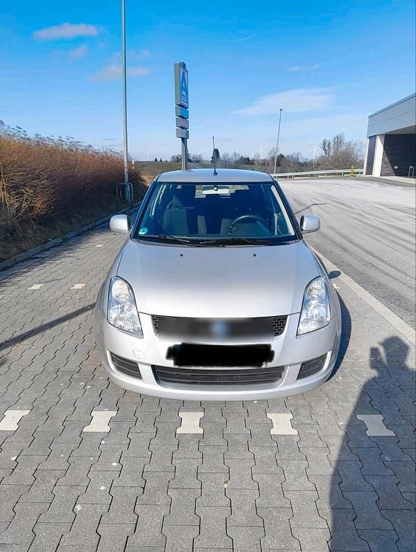 Gebraucht Suzuki Swift 92 PS (67 kW) 2009 Silber Kleinwagen