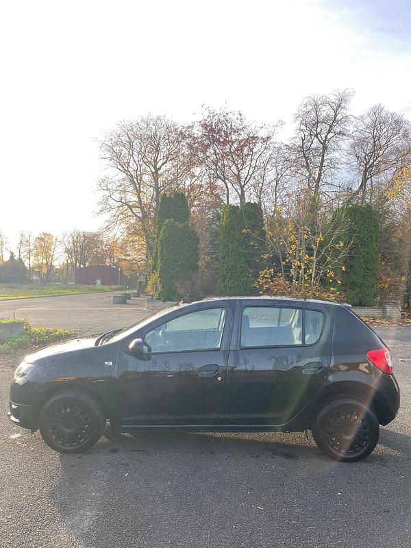 Gebraucht Dacia Sandero Ambiance 75 PS (55 kW) 2013 Schwarz Kleinwagen