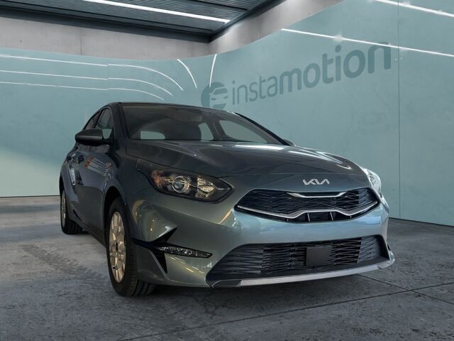 Gebraucht Kia Ceed Vision 140 PS (102 kW) 2024 Grau Kleinwagen