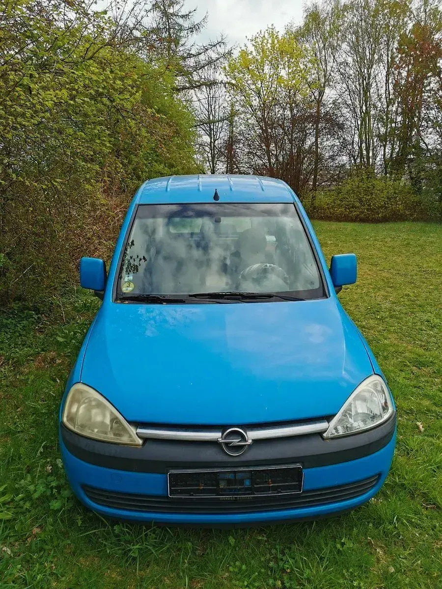 Używany Opel Combo 65 KM (47 kW) 2003 Niebieski Minivan