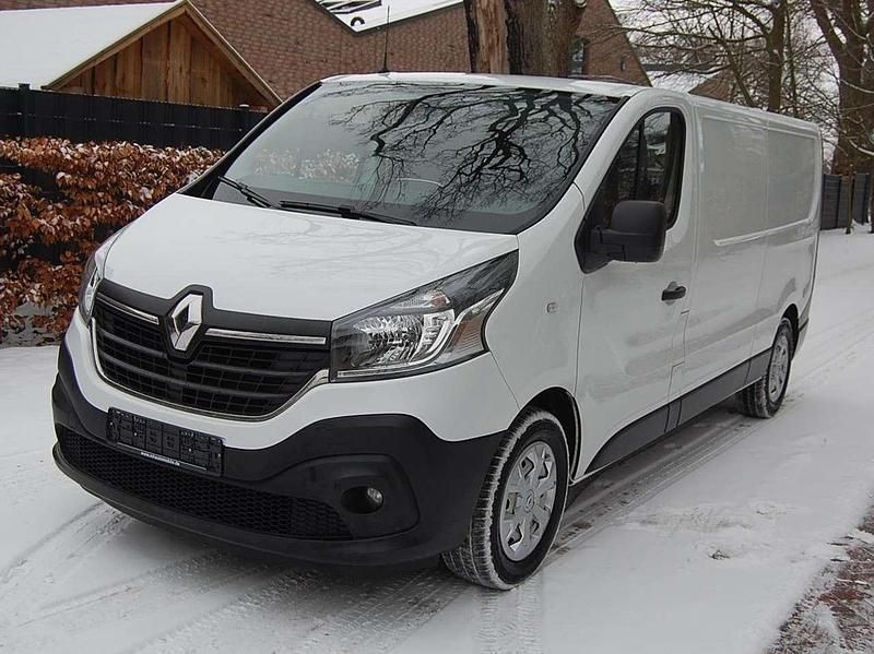Gletscherweiss Gebraucht 2021 Renault Trafic Van / Kleinbus | 17.777 € (Superpreis) - Bild 1/4