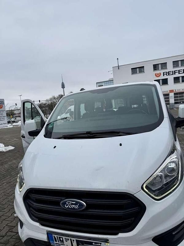 Gebraucht Ford Transit Trend 125 PS (91 kW) 2018 Van / Kleinbus
