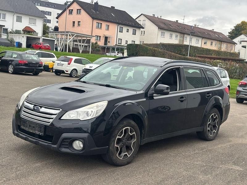 Schwarz Gebraucht 2014 Subaru Outback SUV | 2.950 € - Bild 1/4