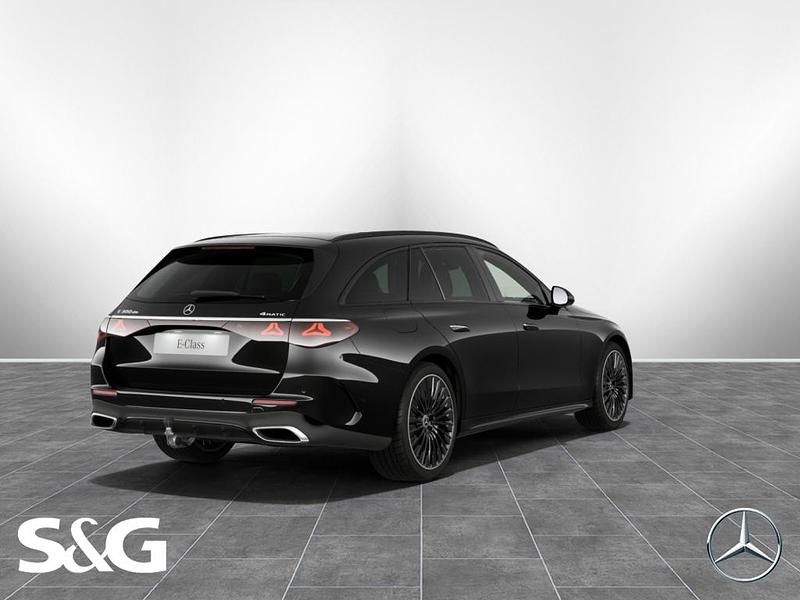 Gebraucht Mercedes E300 AMG 197 PS (144 kW) 2024 Metalliclack obsidianschwarz Kombi