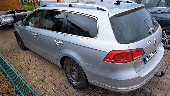 Gebraucht VW Passat Highline 140 PS (102 kW) 2013 Silber Kombi