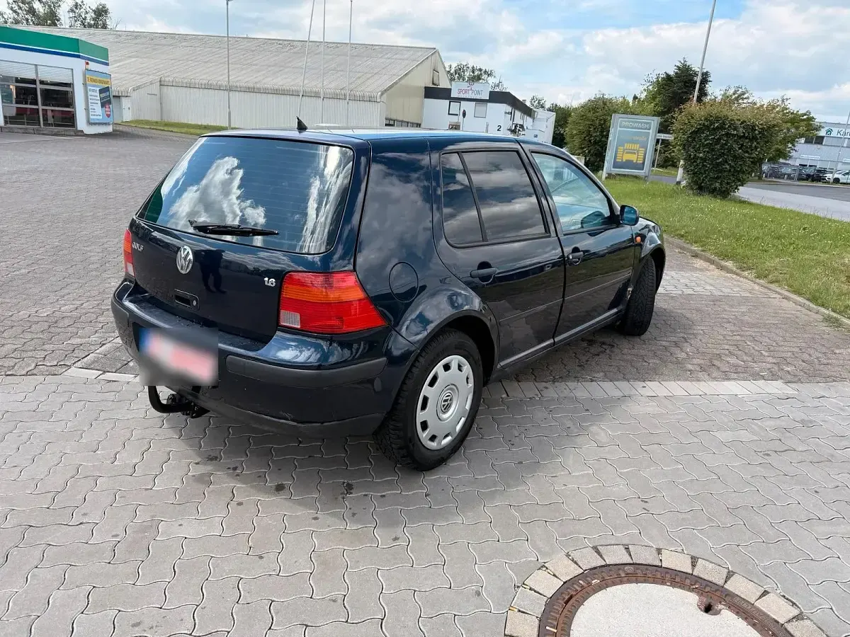 Gebraucht VW Golf IV 101 PS (74 kW) 1998 Blau Kleinwagen