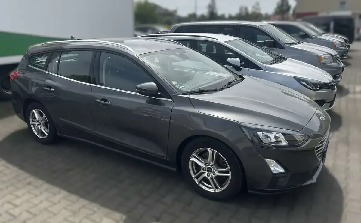 Gebraucht Ford Focus Cool & Connect 120 PS (88 kW) 2020 Grau Kombi