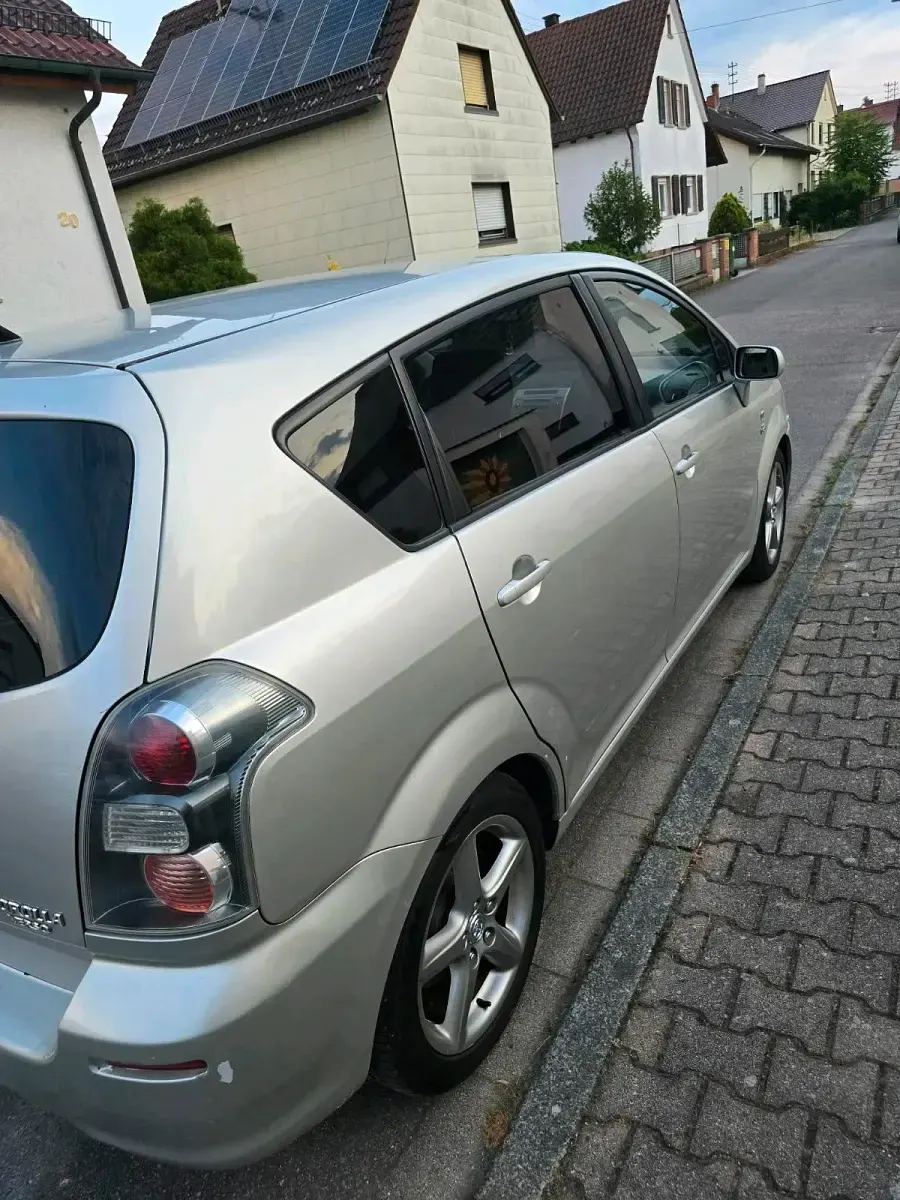 Gebraucht Toyota Corolla Verso 177 PS (130 kW) 2008 Grau Van / Kleinbus