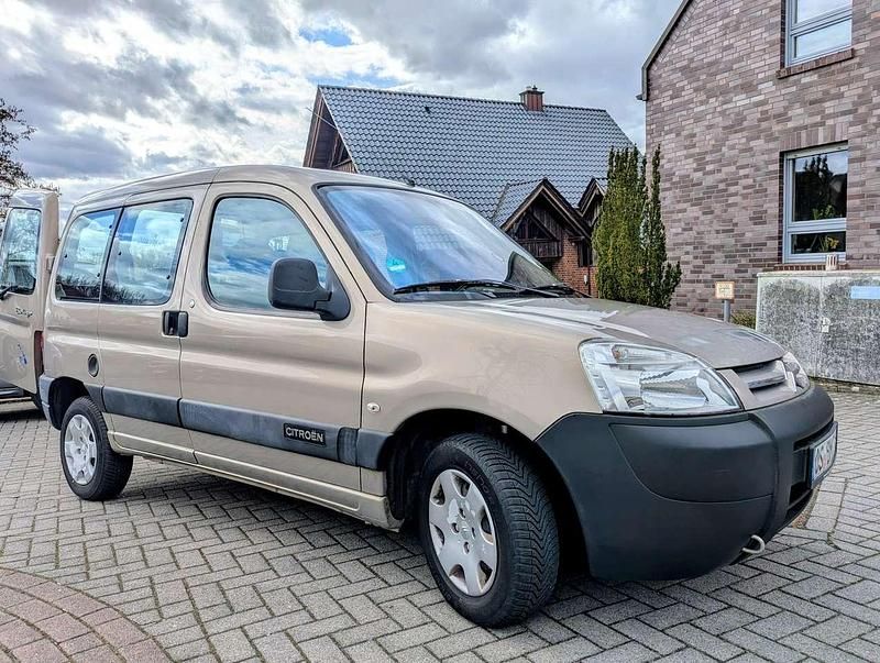 Gebraucht Citroën Berlingo 75 PS (55 kW) 2009 Beige Van / Kleinbus