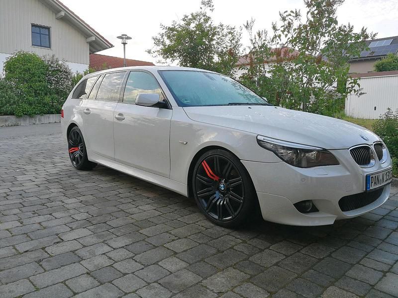 Weiß Gebraucht 2009 BMW 535 M Sport Kombi | 8.200 € (Fairer Preis) - Bild 1/4