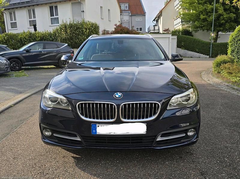 Blau Gebraucht 2014 BMW 525 Kombi | 9.900 € (Superpreis) - Bild 1/4