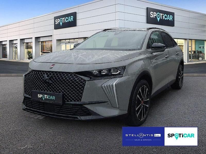 Grau Gebraucht 2023 DS Automobiles DS7 Crossback Performance Line Plus SUV | 27.490 € (Guter Preis) - Bild 1/4