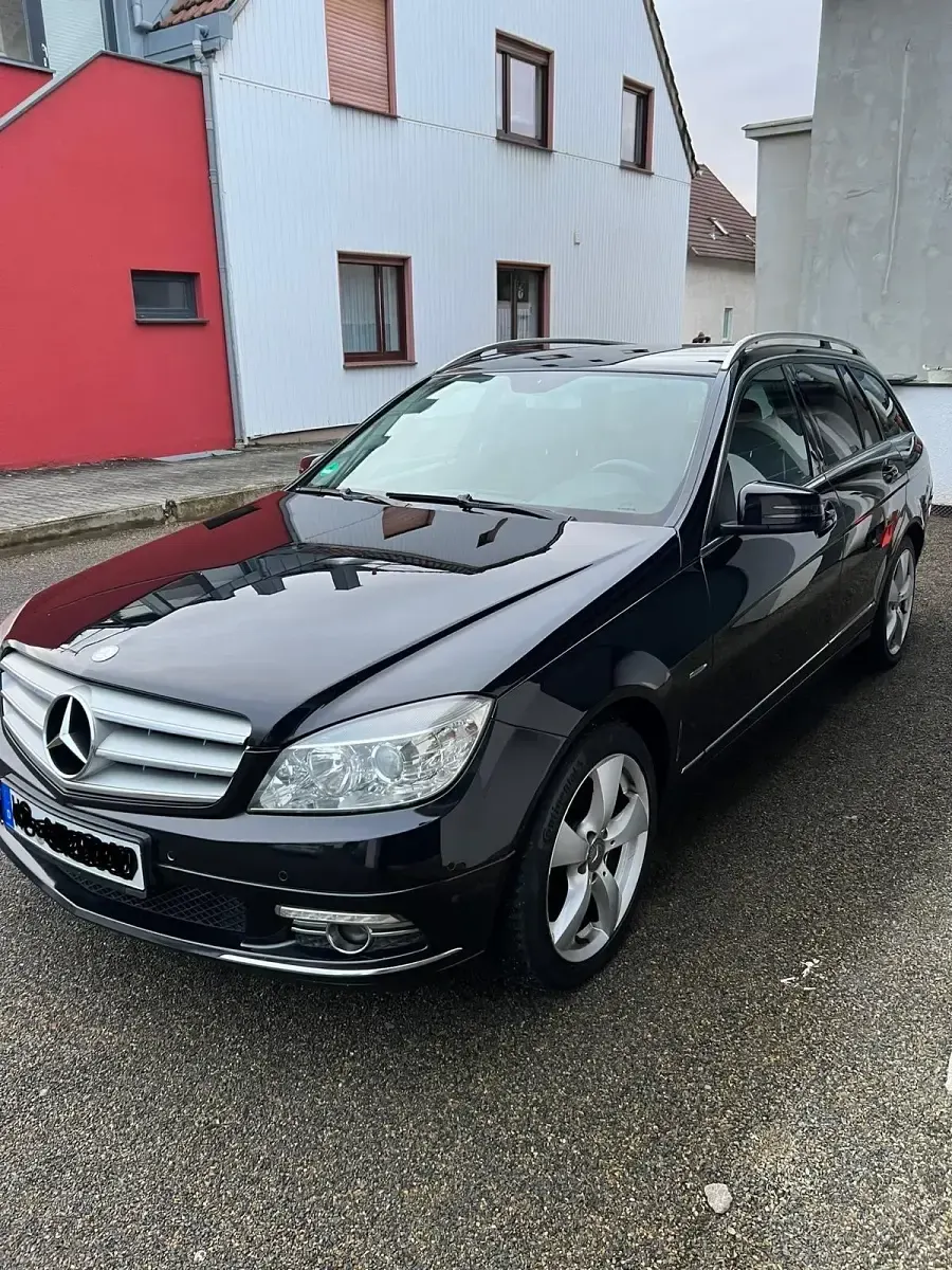 Gebraucht Mercedes C320 224 PS (164 kW) 2009 Schwarz Kombi