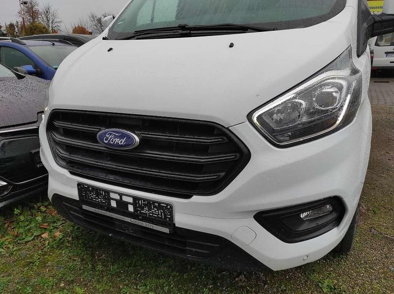 Gebraucht Ford Transit Custom 131 PS (96 kW) 2022 Weiß Van / Kleinbus