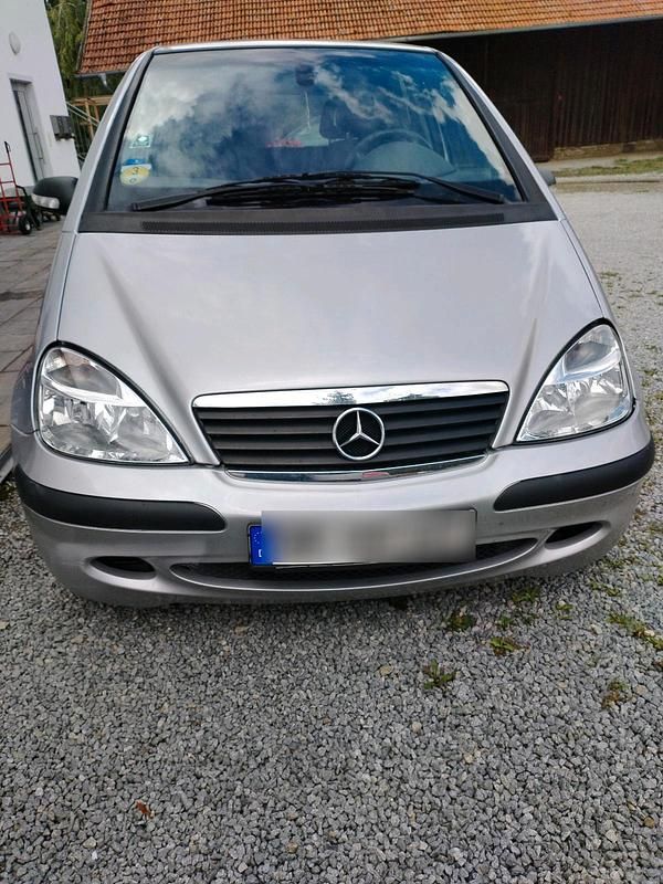 Grau Gebraucht 2004 Mercedes A170 Kleinwagen | 2.500 € (Etwas zu teuer) - Bild 1/4