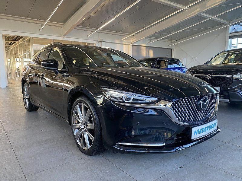 Jet black (metallic) Gebraucht 2024 Mazda 6 Takumi-Line Kombi | 27.990 € (Guter Preis) - Bild 1/4