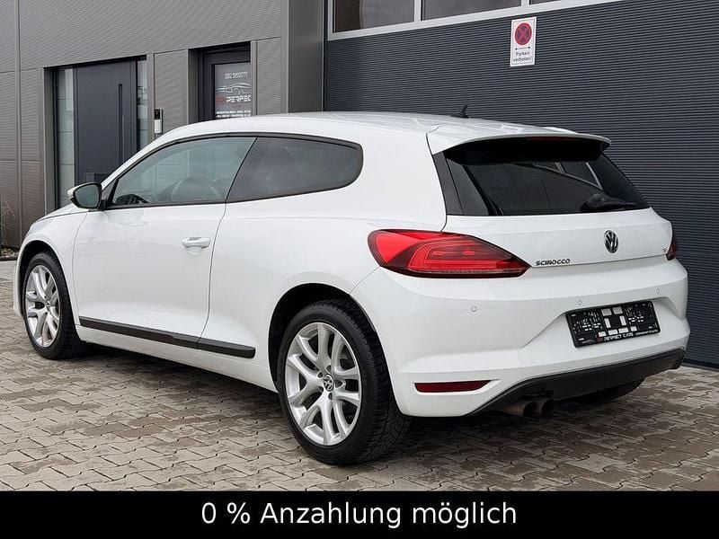 Gebraucht VW Scirocco CLUB 125 PS (91 kW) 2015 Weiß Coupé
