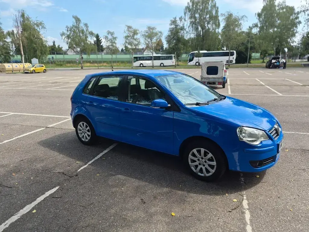 Gebraucht VW Polo 80 PS (58 kW) 2009 Blau Kleinwagen