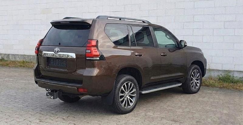 Gebraucht Toyota Land Cruiser 177 PS (130 kW) 2019 Braun SUV