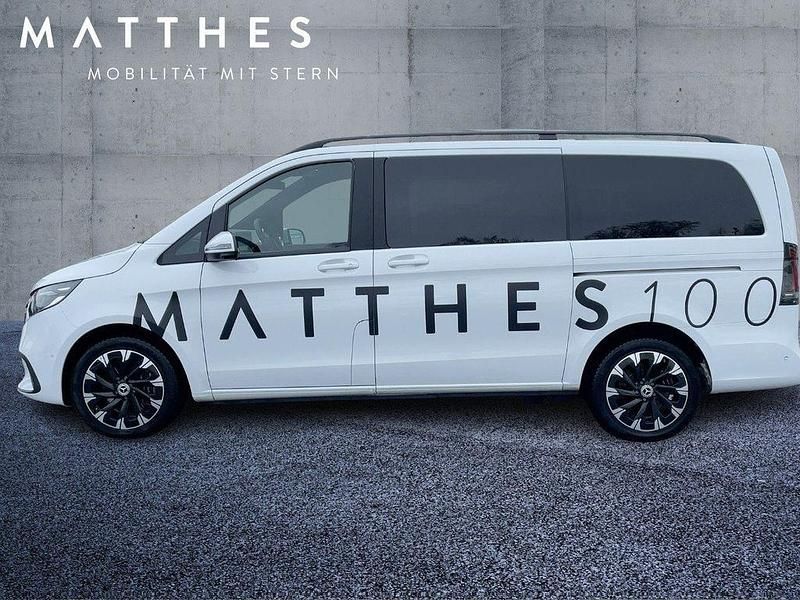 Gebraucht Mercedes V250 190 PS (139 kW) 2026 Weiß Van / Kleinbus