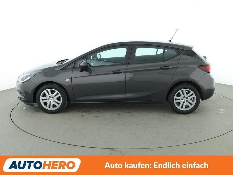 Gebraucht Opel Astra Edition 125 PS (91 kW) 2015 Grau Limousine