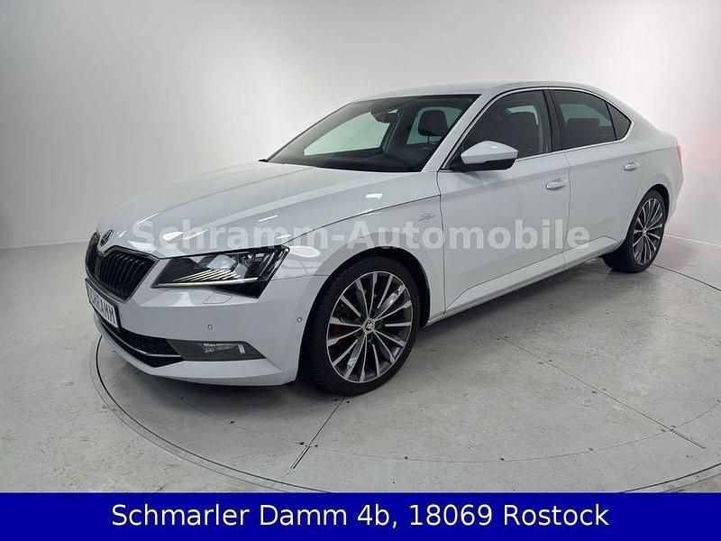 Gebraucht Skoda Superb LAURIN & KLEMENT 190 PS (139 kW) 2015 Weiß Limousine