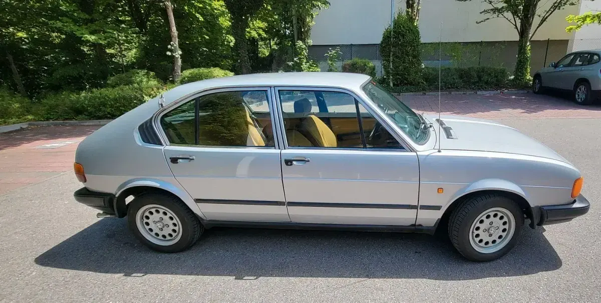 Gebraucht Alfa Romeo Alfasud 79 PS (58 kW) 1983 Silber Kleinwagen
