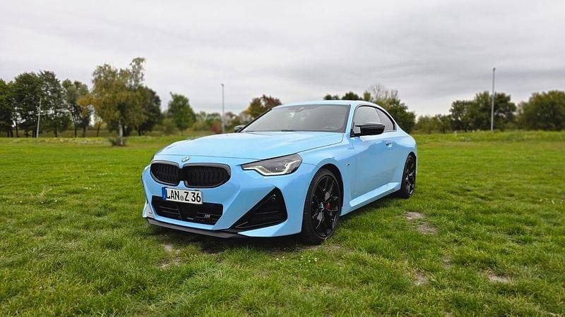 Blau Gebraucht 2025 BMW M240 M Sport Coupé | 53.200 € (Etwas zu teuer) - Bild 1/4