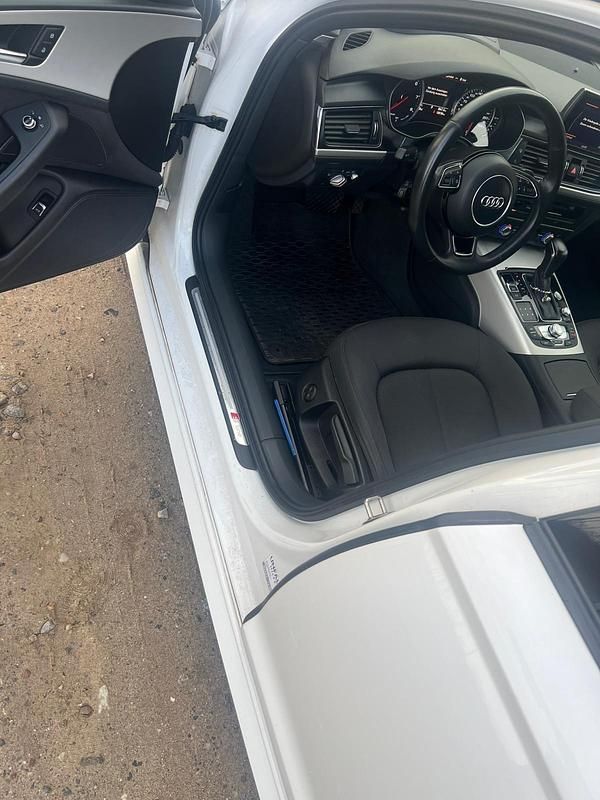 Weiß Gebraucht 2018 Audi A6 S-Line Limousine | 21.500 € - Bild 1/4
