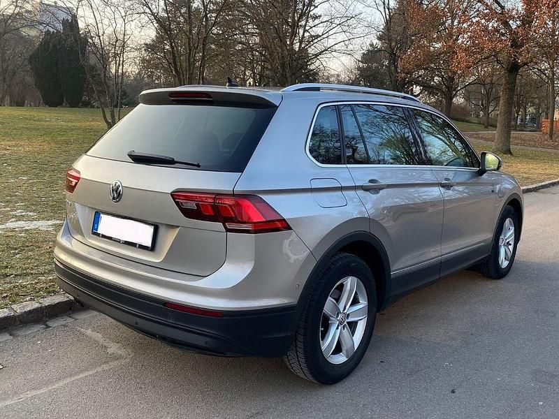 Gebraucht VW Tiguan Join 150 PS (110 kW) 2019 Silber SUV
