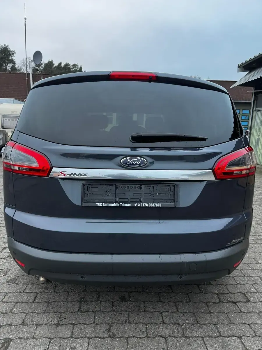 Gebraucht Ford S-MAX S 163 PS (119 kW) 2014 Van / Kleinbus