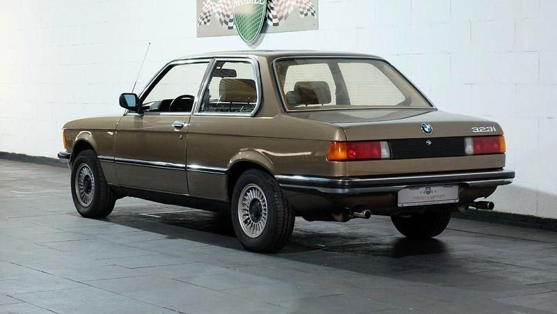 Gebraucht BMW 323 143 PS (105 kW) 1983 Beige Coupé