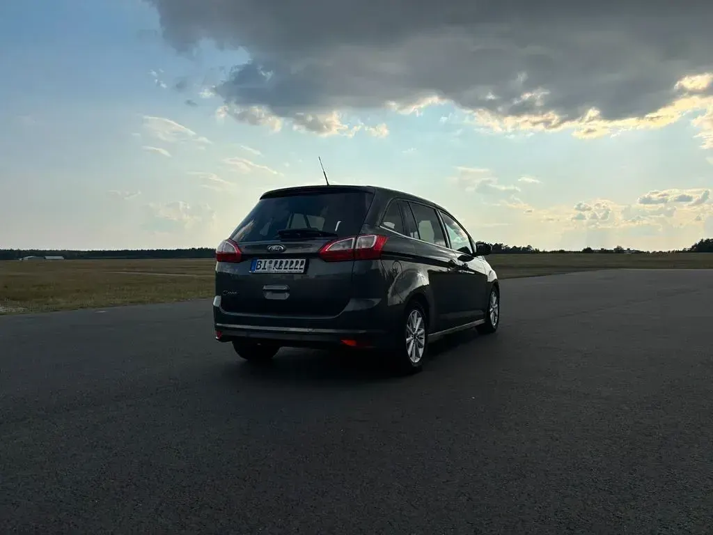 Gebraucht Ford Grand C-Max Titanium 150 PS (110 kW) 2017 Grau Van / Kleinbus