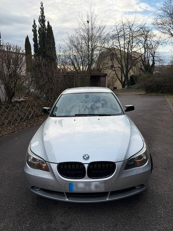Gebraucht BMW 530 231 PS (169 kW) 2004 Silber Limousine