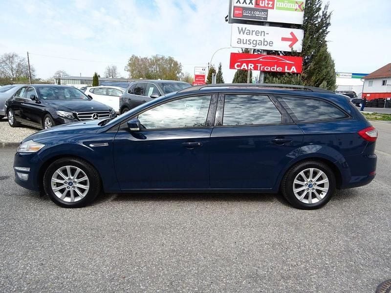Gebraucht Ford Mondeo Trend 116 PS (85 kW) 2012 Blau Limousine