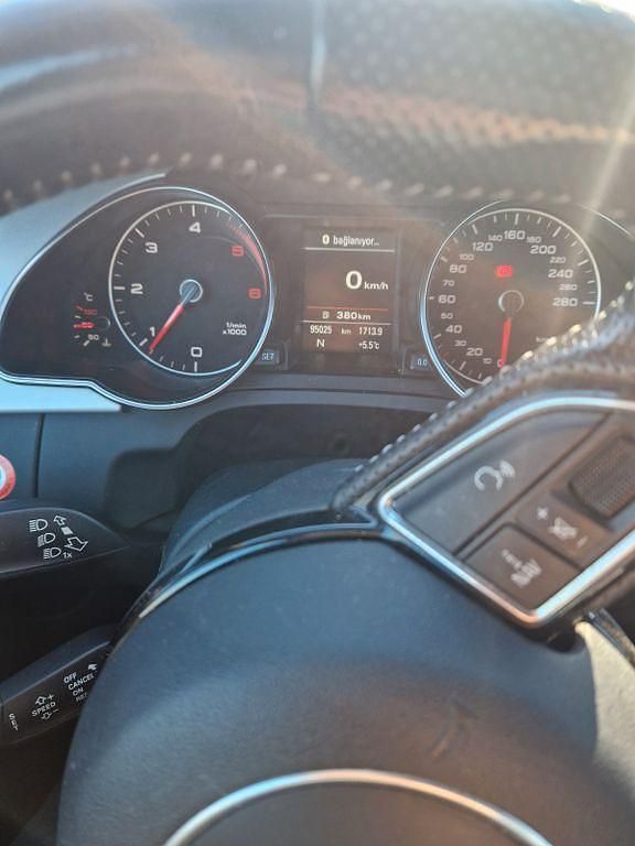 Grau Gebraucht 2016 Audi A5 Sportback Sport Kleinwagen | 18.500 € (Superpreis) - Bild 1/4